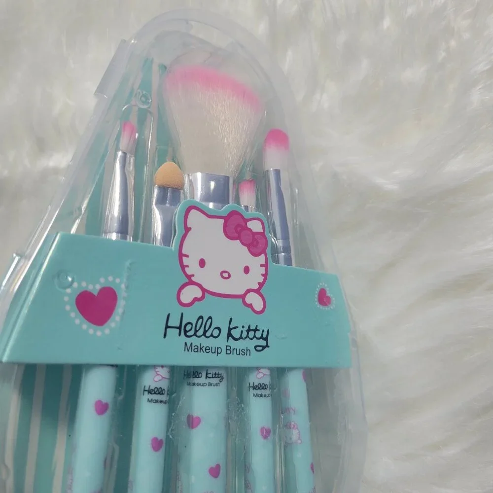 Hello Kitty Makeup Brush Set